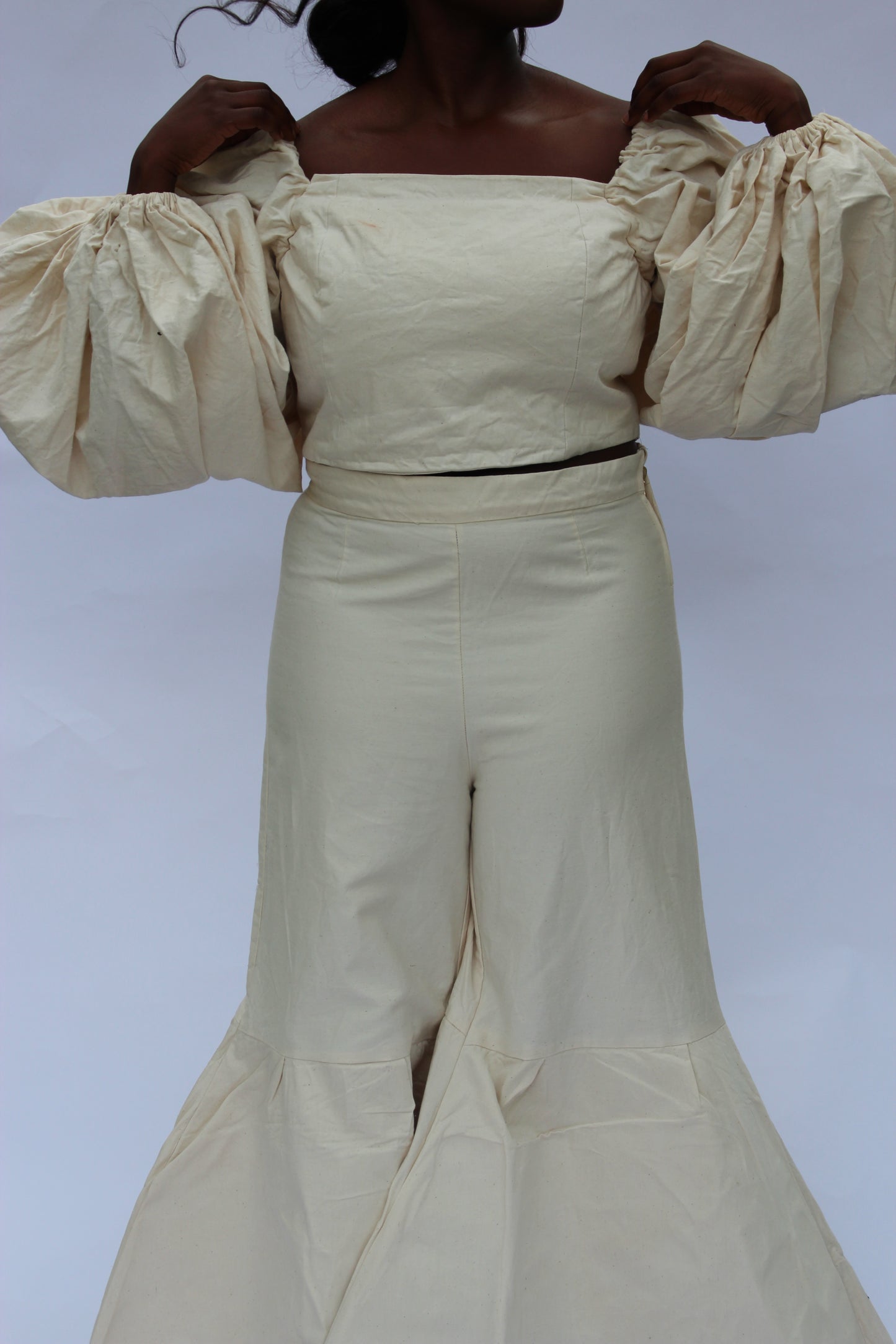 Ÿ’nǎnim Top