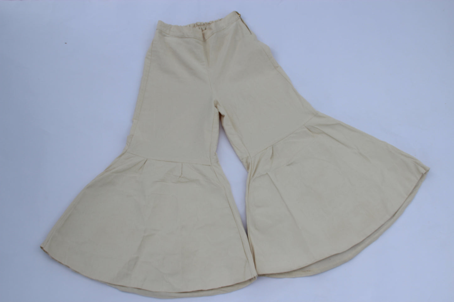 Ÿ’nǎnim Pants